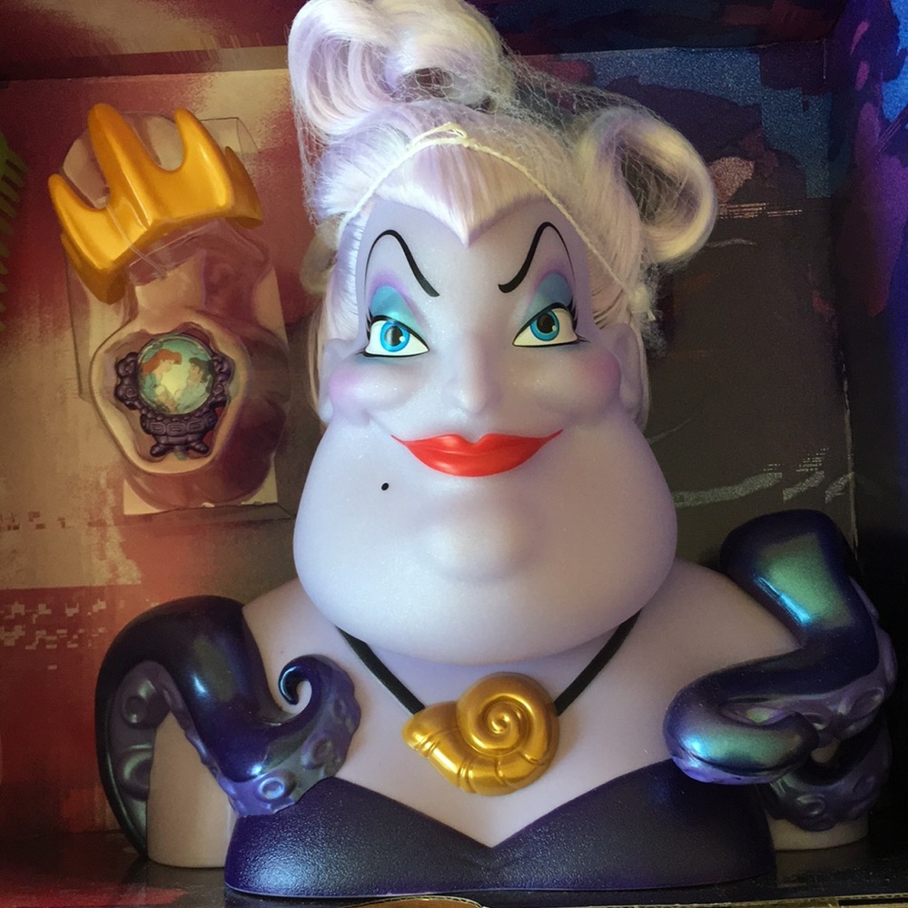 DISNEY Villains Ursula Styling Head - Purple and Black (Opened Box) Large Size - Picture 2 of 14
